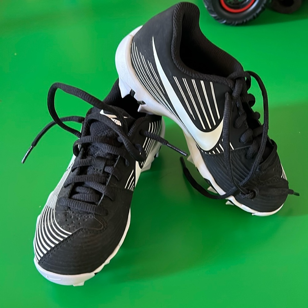 Nike Baseball Cleats Little Kid Sz 13 Brand New Never Worn